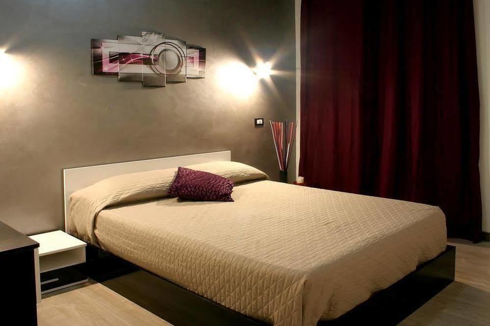 Enzo Luxury Rooms Rome Exterior photo