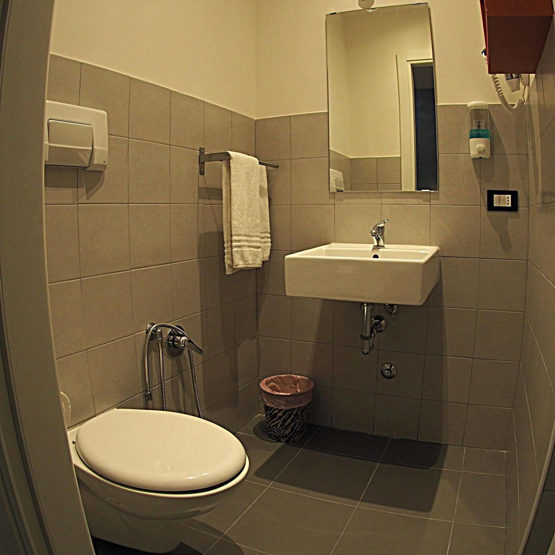 Enzo Luxury Rooms Rome Exterior photo