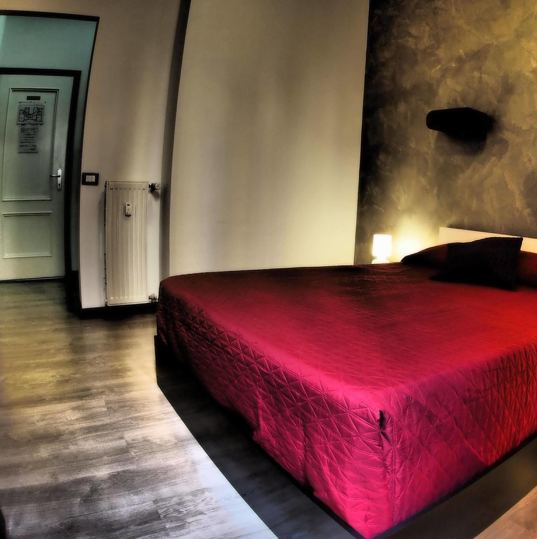 Enzo Luxury Rooms Rome Exterior photo